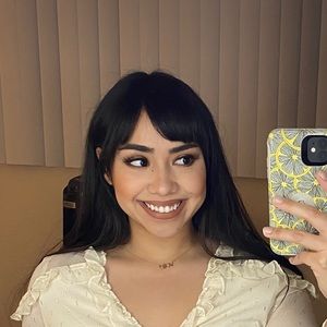 Meet your Posher, Sabrina